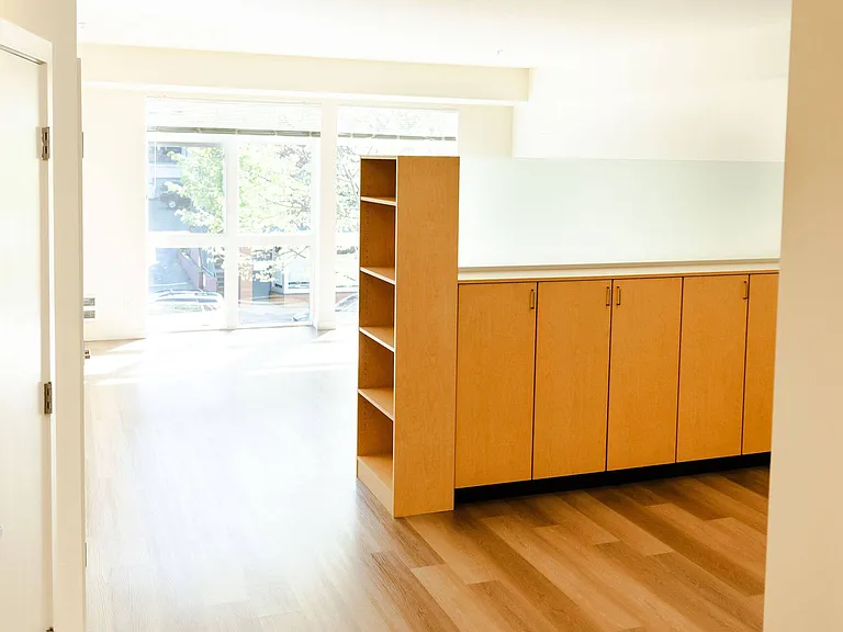 Library Place Apartments — Photo 9