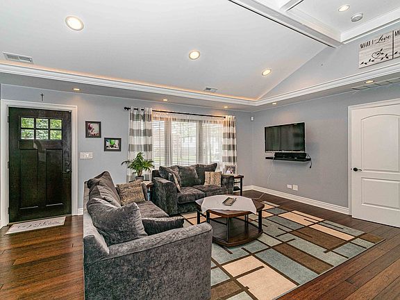 3rd image of 8448 Lavergne Ave