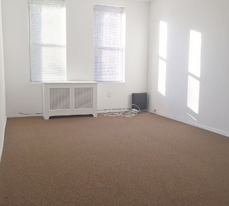 1st image of 3033 48th St #2