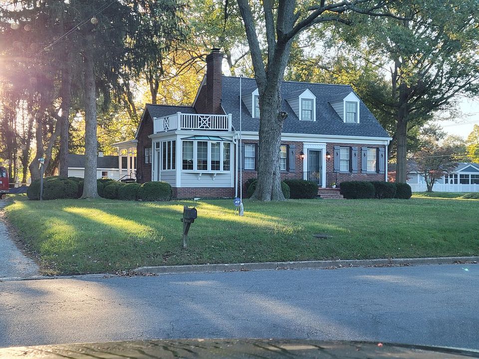 1st image of 126 Tred Avon Ave
