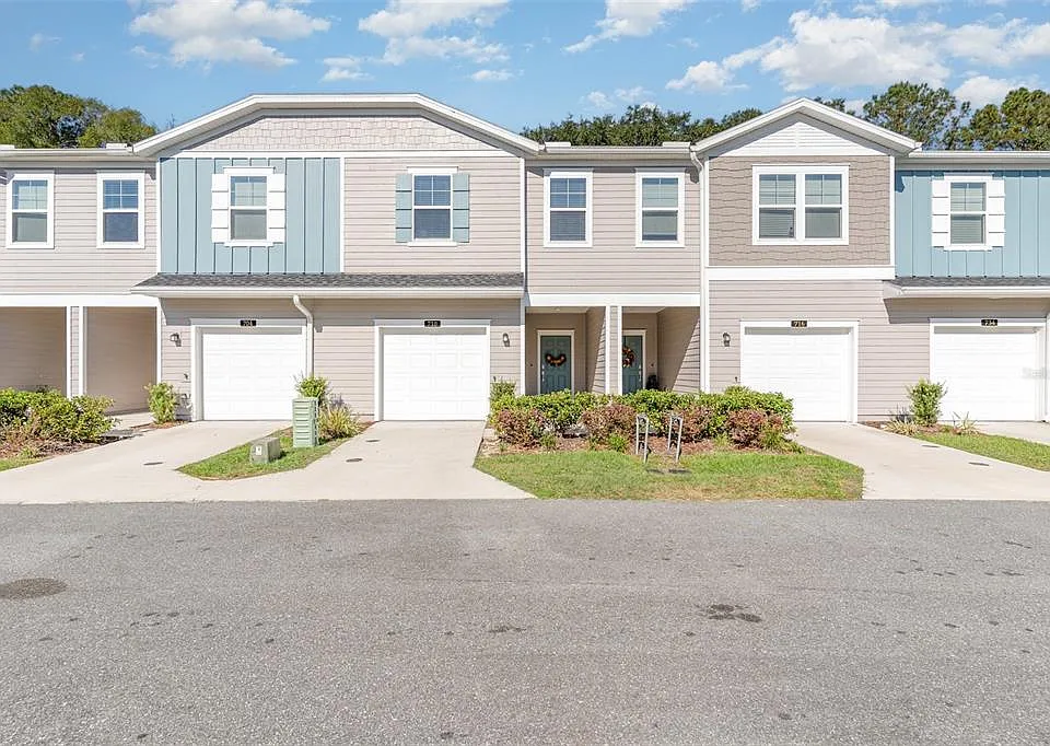 710 NW 126th Ter