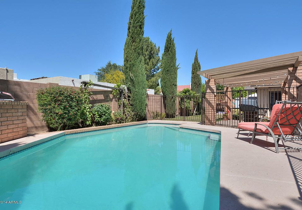 1st image of 2136 E Balboa Dr