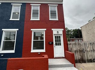 1702 1/2 Walnut St, Harrisburg, PA 17109