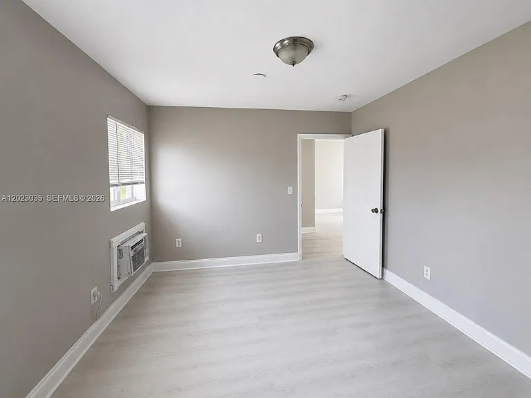 1920 Washington Ave #5 — Photo 16