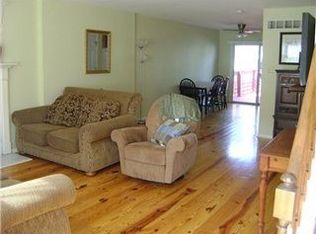 221 9th Ave, Wilmington, DE 19805