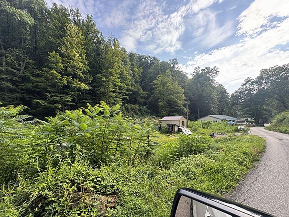 4th image of 1668 Dry Branch Rd