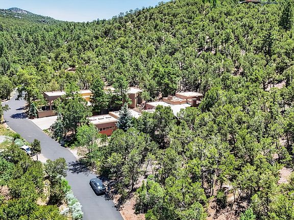 5th image of 1404 Tesuque Creek Rd