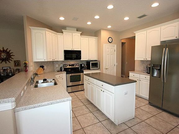 3rd image of 3812 Emerald Estates Cir