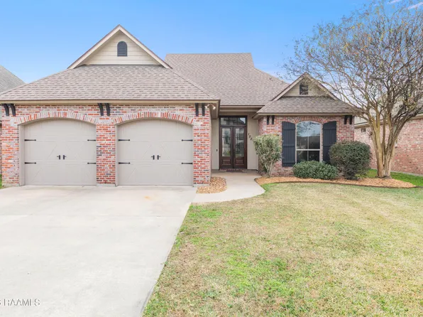 102 Beethoven Dr, Youngsville, LA 70592