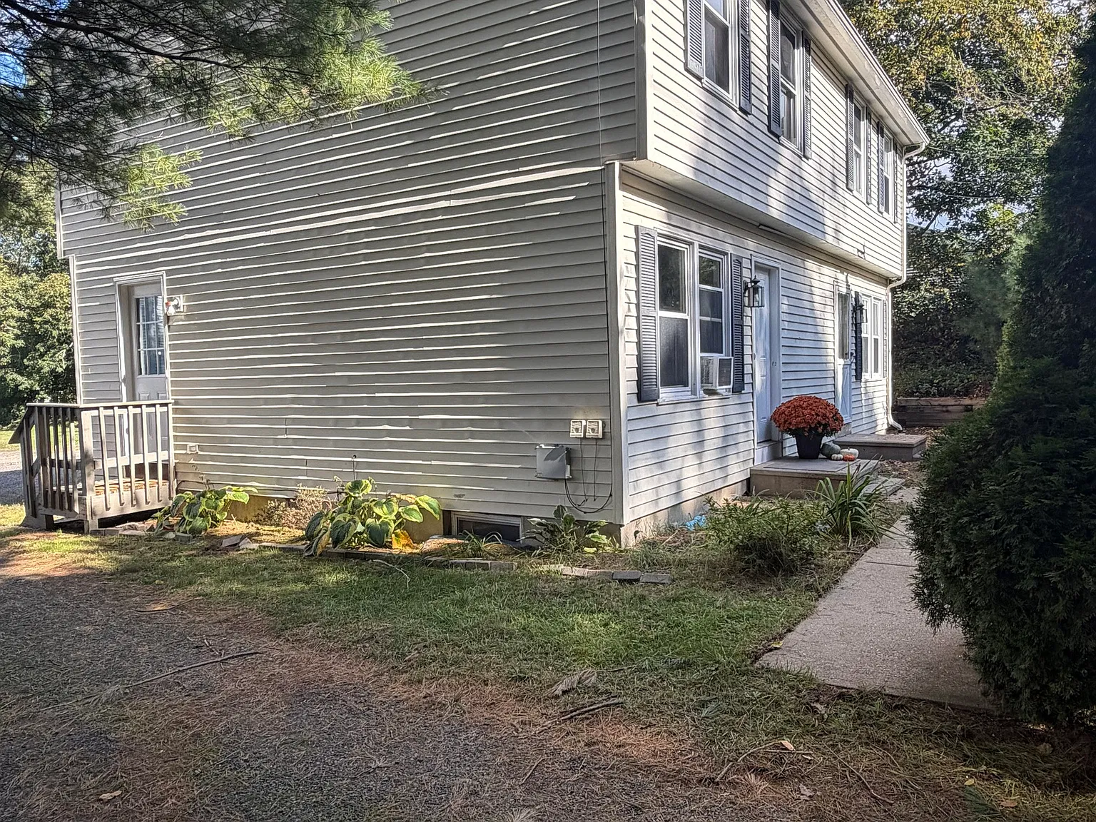 2 bed, 1.5 bath, 900 sqft, $2,200 — Photo 2