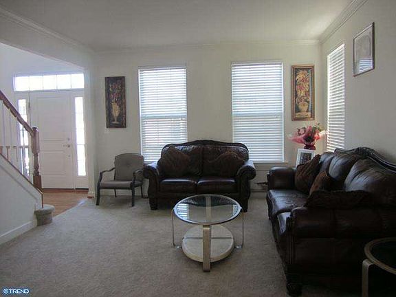 4th image of 27 Deerberry Dr