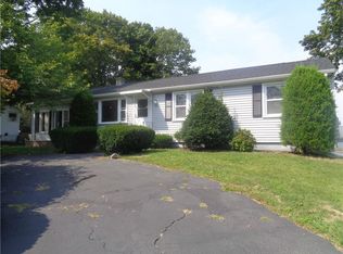 155 Lewiston St, Warwick, RI 02889