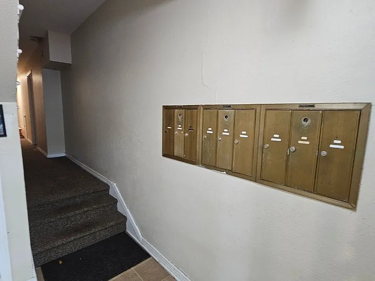 3911 Prescott Ave #6 — Photo 3