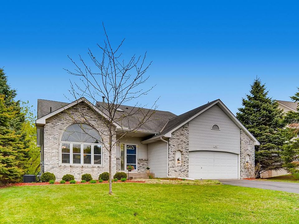1st image of 3409 Rolling Hills Dr