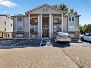2506 Creve Coeur Mill Rd APT 10, Maryland Heights, MO