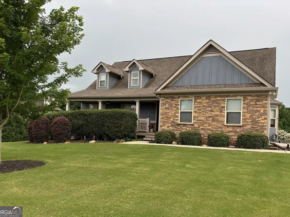 1010 Gold Finch Dr, Jefferson, GA 30549