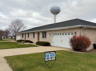 575 Hesburgh Dr, Manteno, IL 60950