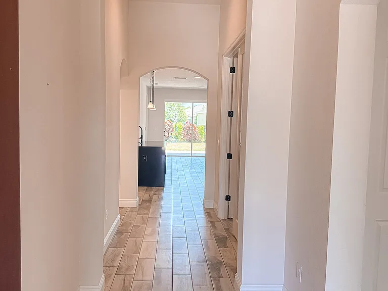 5723 Silver Sun Dr — Photo 3