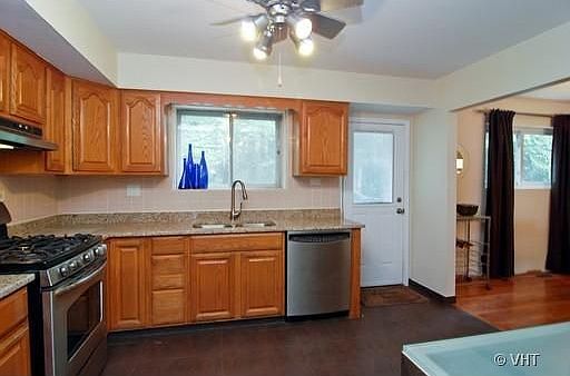 5th image of 1787 W Touhy Ave Unit B