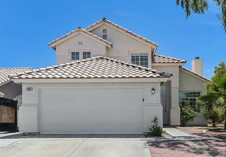 2205 Farmouth Cir
