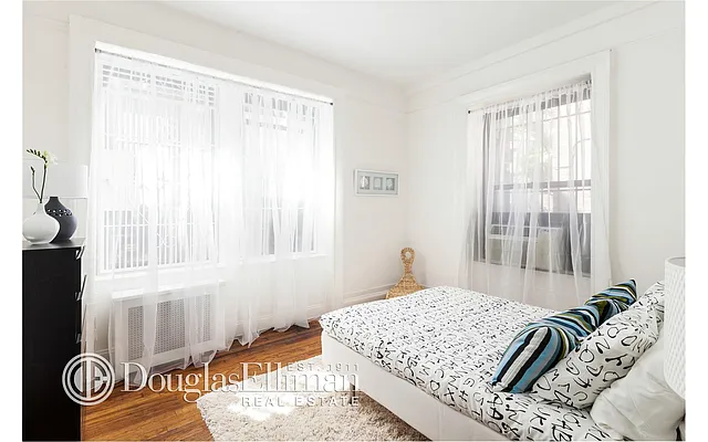 Sold by Douglas Elliman | media 10