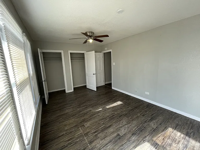 859 Steves Ave #2 — Photo 8