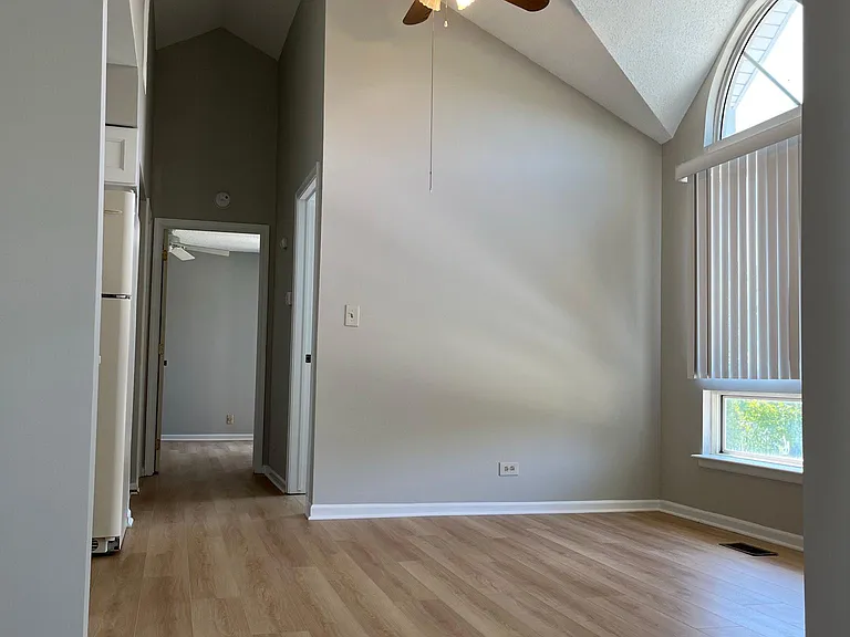 1016 Courtland Dr #1016 — Photo 9