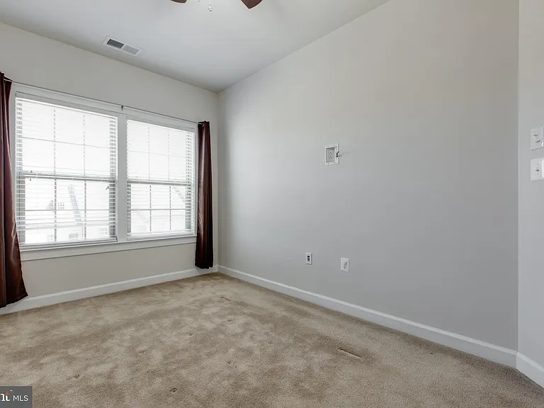 7311 Taylors Hill Ln — Photo 32