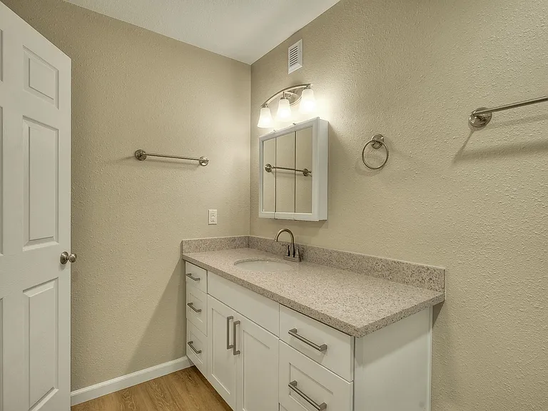 Briarcrest 32 — Photo 12