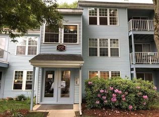 22 Walden Dr APT 3, Natick, MA 01760