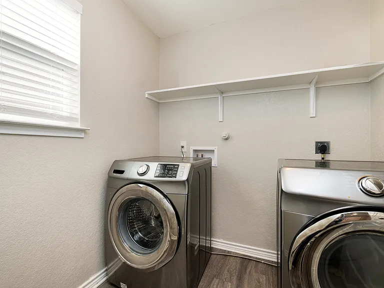 7814 Blackhawk Pass — Photo 18