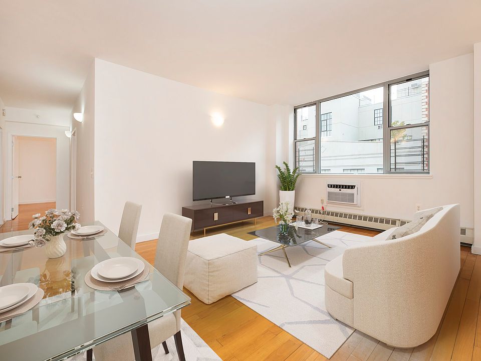 1st image of 444 Manhattan Ave APT 6M