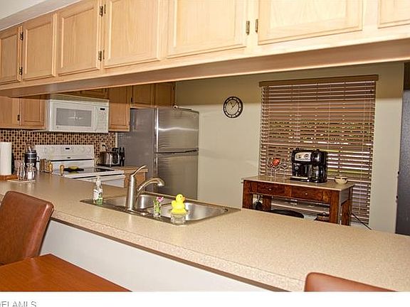 4th image of 1427 SW 47th Ter APT 104