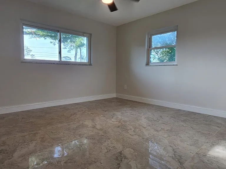 4590 Carson St NE — Photo 25