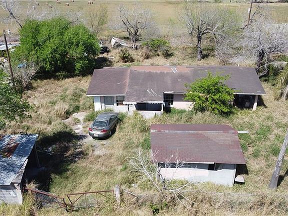 2nd image of 1711 Hidalgo St