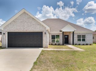 11 River Cliff Dr, Mayflower, AR 72106
