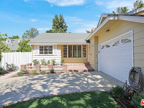 2nd image of 12217 Shetland Ln