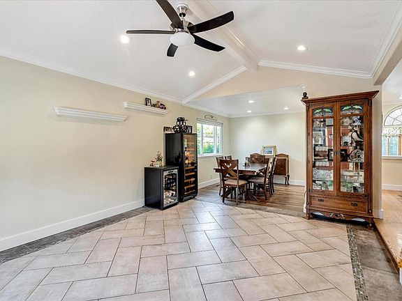 5th image of 3810 Mountcliffe Ct