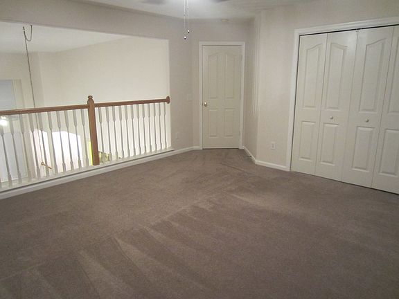 3rd image of 144 White Cedar Ln