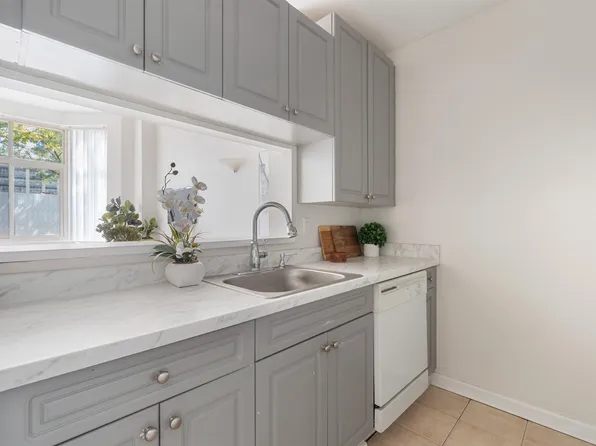 20 2nd Street image 12 of 35