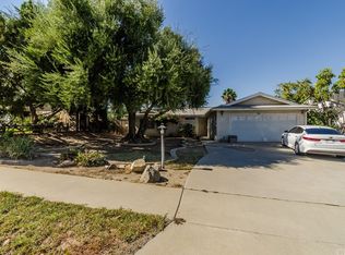 945 Acacia St, Corona, CA 92879