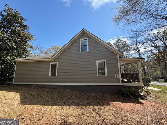 5th image of 801 Park Ln