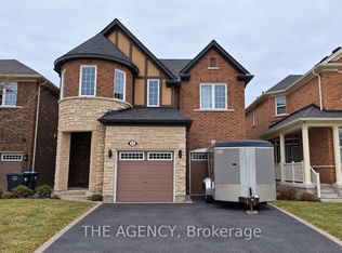 57 Leadenhall Rd, Brampton, ON L7A 4G2
