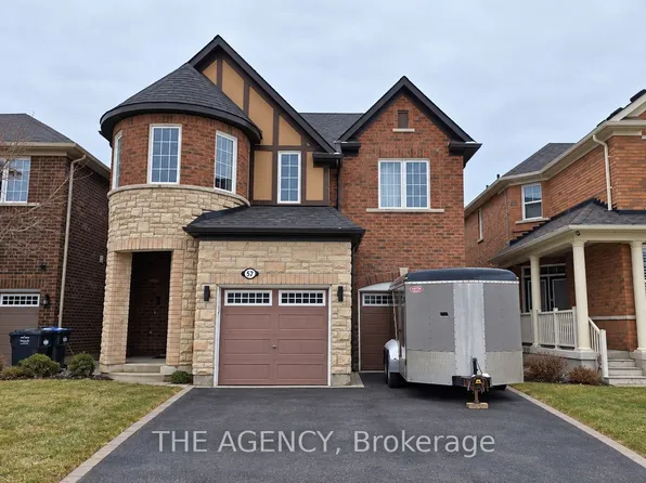 57 Leadenhall Rd, Brampton, ON L7A 4G2