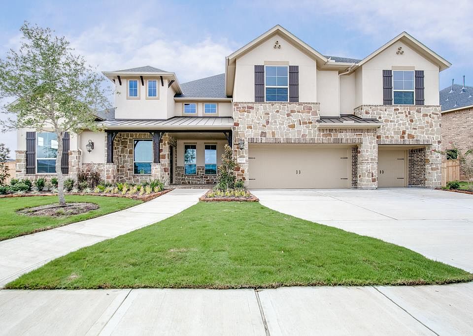 1st image of 28203 Island Manor Ln