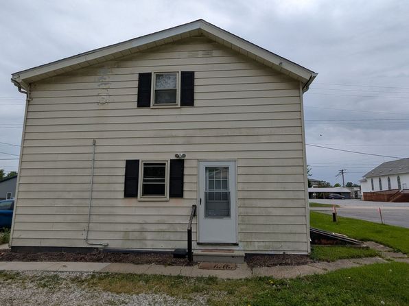 203 E Maple St APT 2