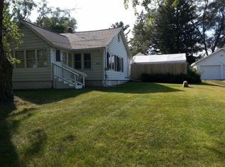 752 S Sutton Rd, Jackson, MI 49203