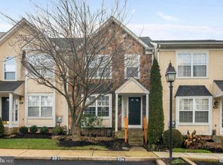 604 Coventry Pointe Ln, Pottstown, PA 19465