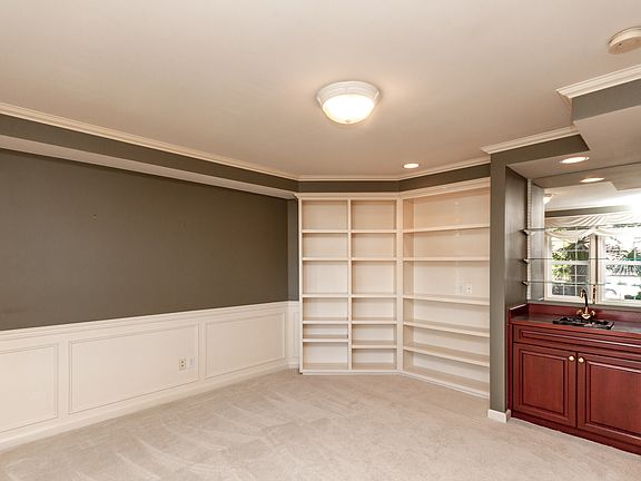 4th image of 3114 42nd St NE