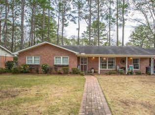 5247 Saratoga Dr, Jackson, MS 39211